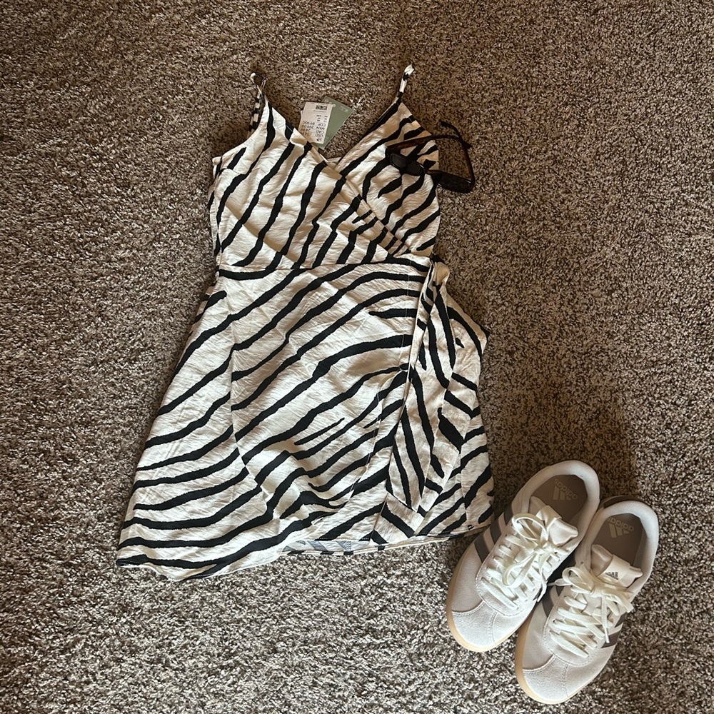 NWT HM wrap dress